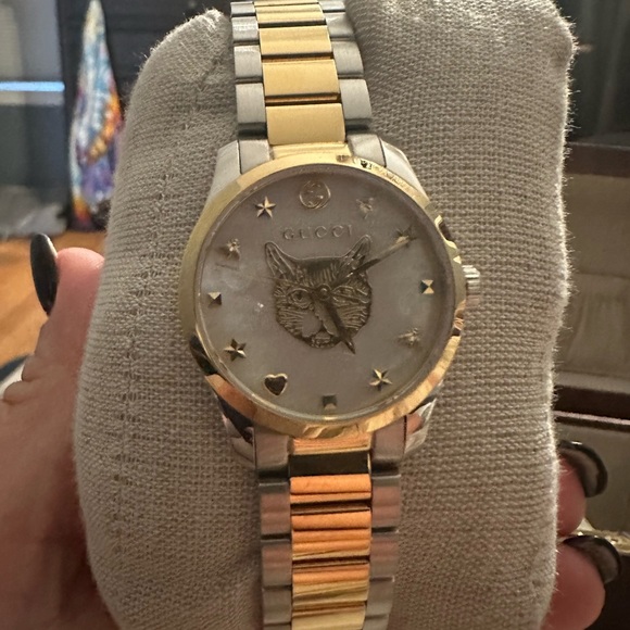 Women’s Gucci Watch - Picture 6 of 7